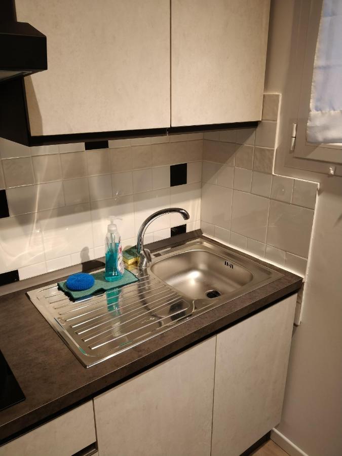 לסי Isi Guesthouse 29 מראה חיצוני תמונה